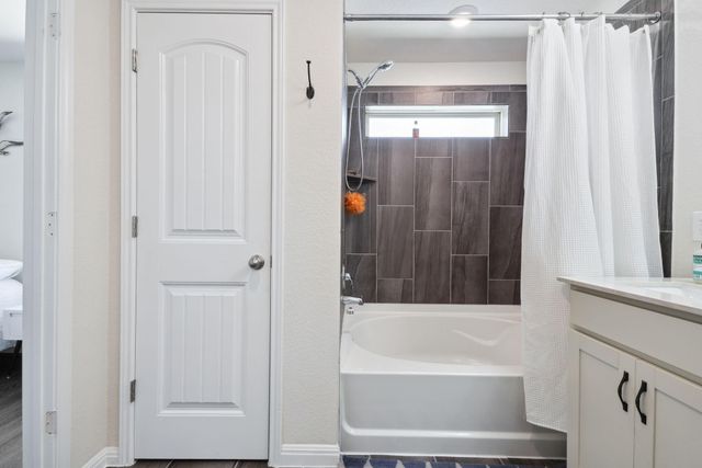 2204 Land Grant WAY, Round Rock, TX 78664