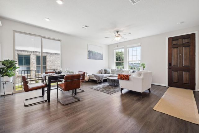 2204 Land Grant WAY, Round Rock, TX 78664