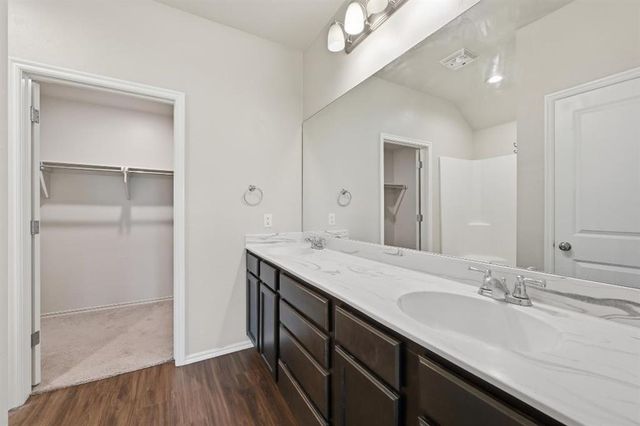 1281 Lakeview Drive, Edmond, OK 73034