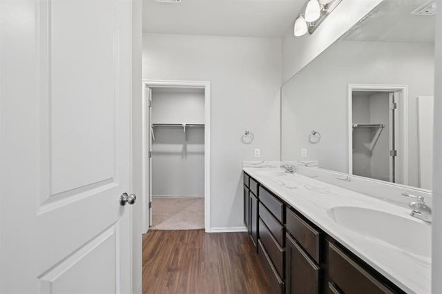 1281 Lakeview Drive, Edmond, OK 73034