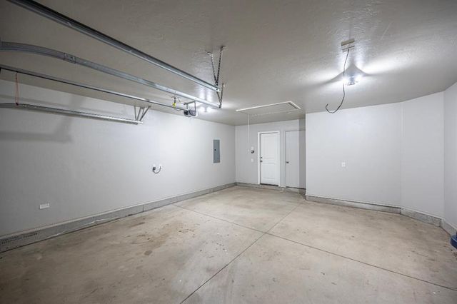 1281 Lakeview Drive, Edmond, OK 73034