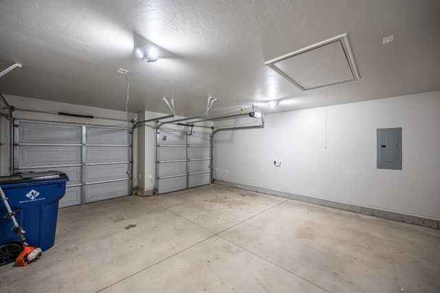 1281 Lakeview Drive, Edmond, OK 73034