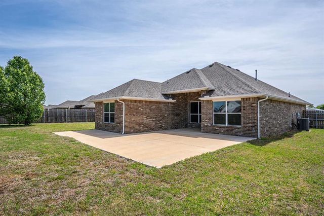 1281 Lakeview Drive, Edmond, OK 73034