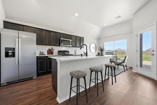 1281 Lakeview Drive, Edmond, OK 73034