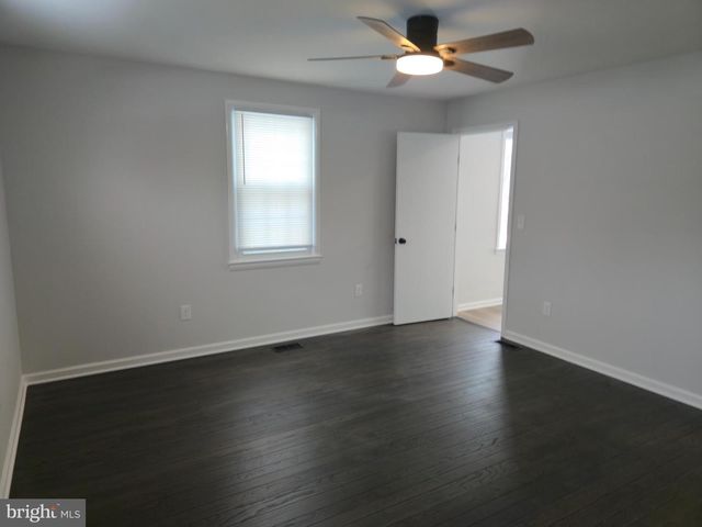 212 NEW ALBANY RD, Moorestown, NJ 08057