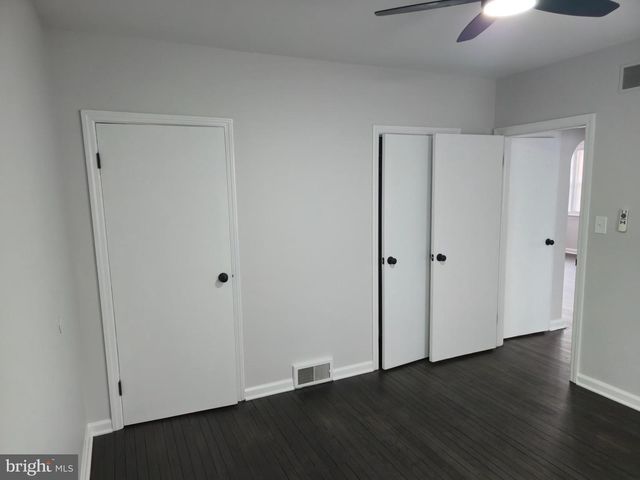 212 NEW ALBANY RD, Moorestown, NJ 08057