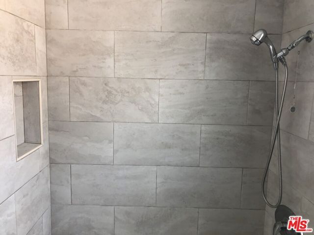 1513 Arlington Avenue, Los Angeles, CA 90019