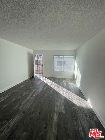 1513 Arlington Avenue, Los Angeles, CA 90019