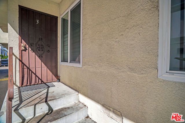 1513 Arlington Avenue, Los Angeles, CA 90019