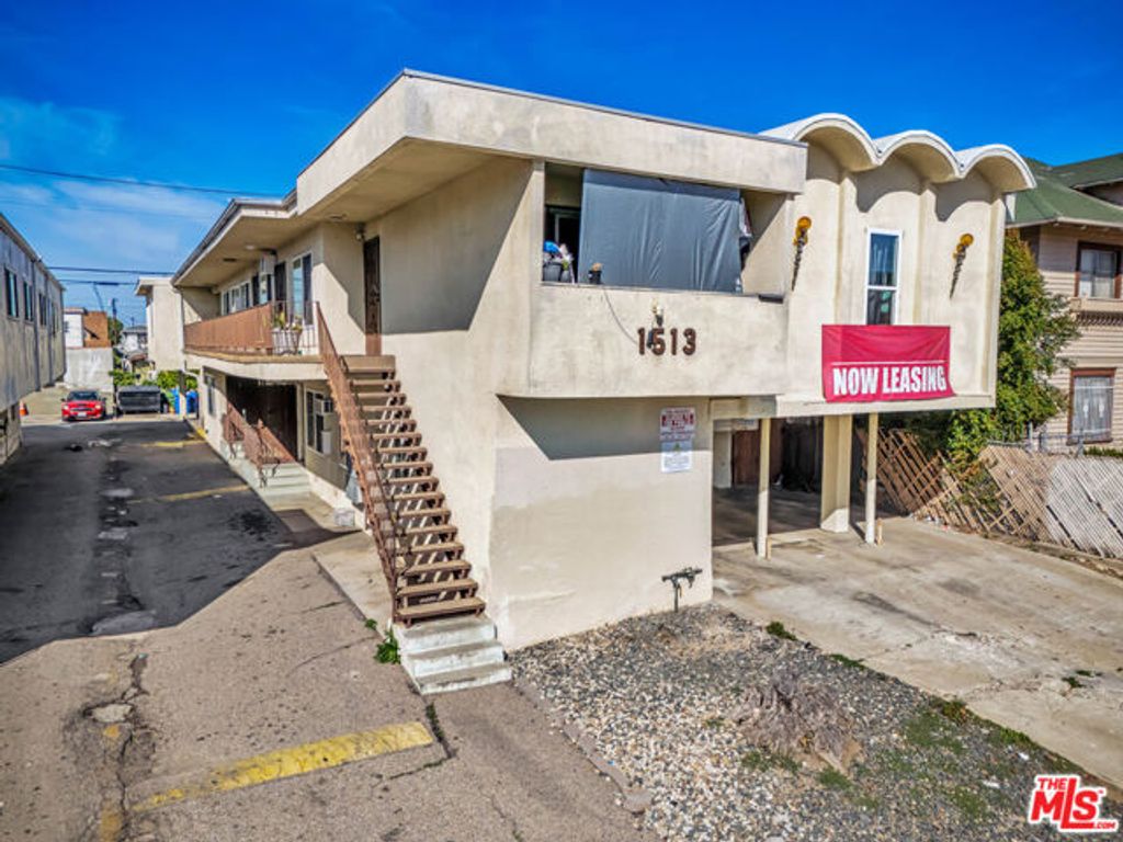 1513 Arlington Avenue, Los Angeles, CA 90019