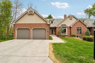 18910 North AVENUE #A, Brookfield, WI 53045