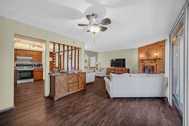 15702 Foxbend Court 1N, Orland Park, IL 60462