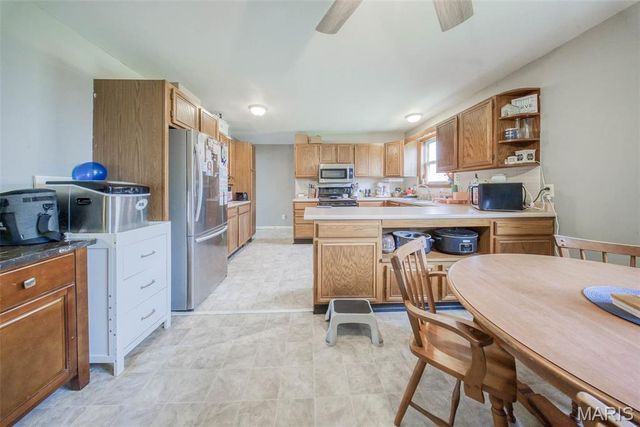 415 Hutchinson Drive, Rolla, MO 65401