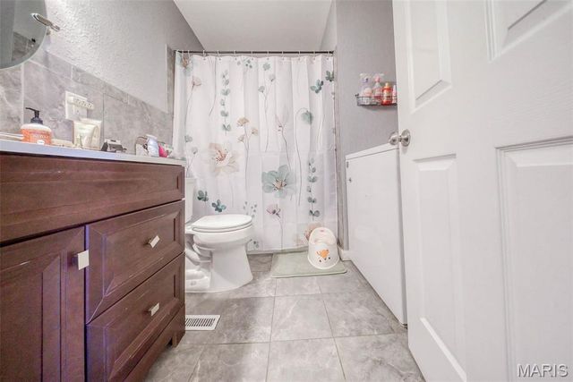 415 Hutchinson Drive, Rolla, MO 65401