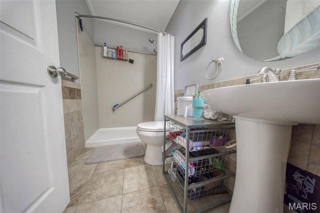 415 Hutchinson Drive, Rolla, MO 65401