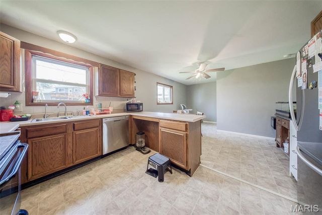 415 Hutchinson Drive, Rolla, MO 65401