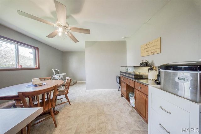 415 Hutchinson Drive, Rolla, MO 65401