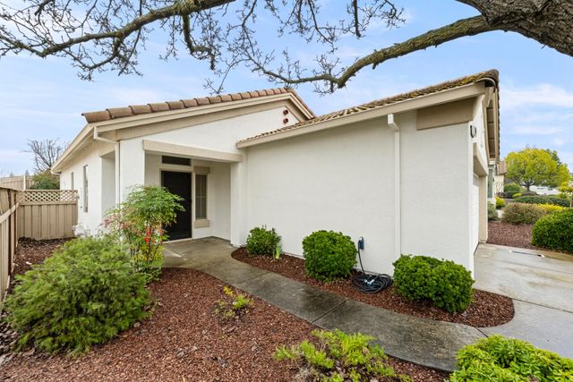 637 Geary Ln, Lincoln, CA 95648