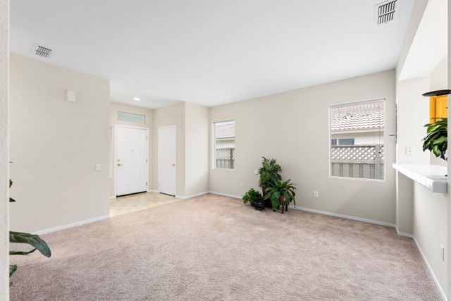 637 Geary Ln, Lincoln, CA 95648