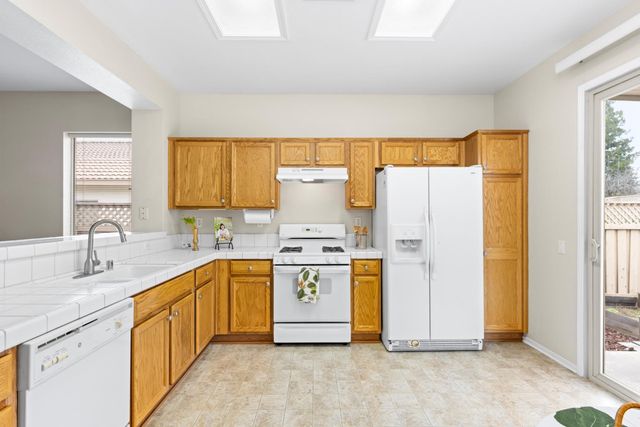 637 Geary Ln, Lincoln, CA 95648