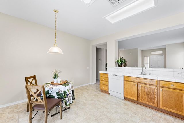 637 Geary Ln, Lincoln, CA 95648