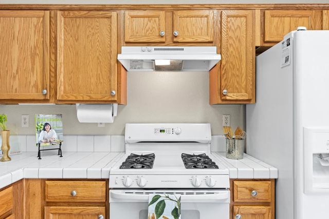 637 Geary Ln, Lincoln, CA 95648