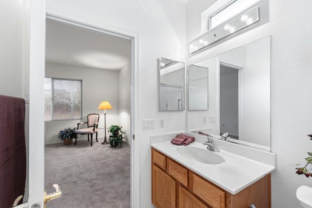 637 Geary Ln, Lincoln, CA 95648