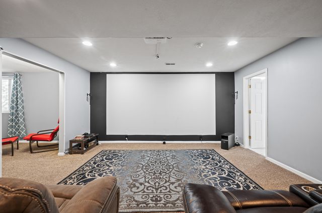 2106 Halsted Drive, Stevensville, MI 49127