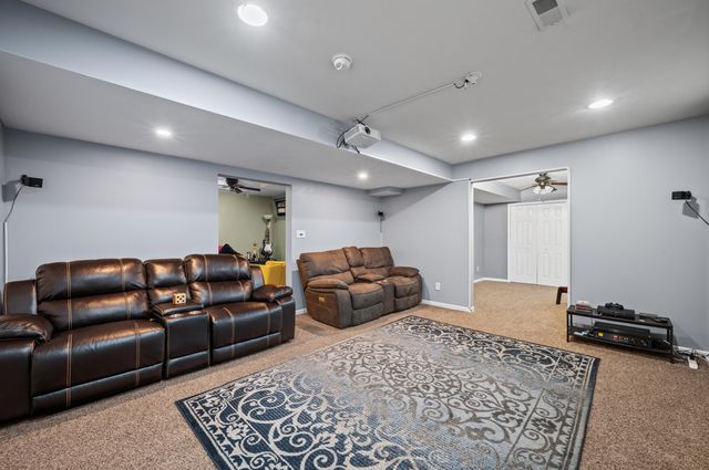 2106 Halsted Drive, Stevensville, MI 49127