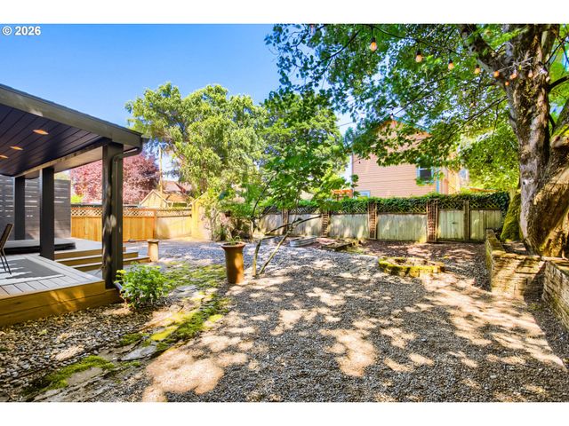 3626 N MISSOURI Ave, Portland, OR 97227