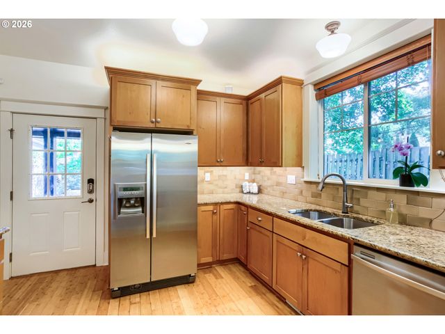 3626 N MISSOURI Ave, Portland, OR 97227
