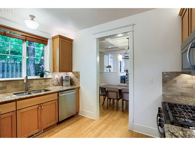3626 N MISSOURI Ave, Portland, OR 97227
