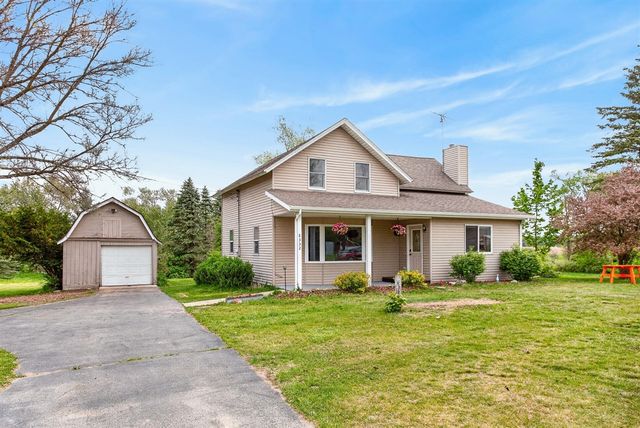 8332 5 Mile Road, Mecosta, MI 49332