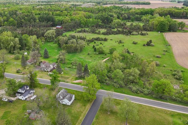 8332 5 Mile Road, Mecosta, MI 49332