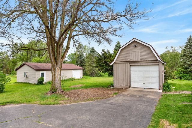 8332 5 Mile Road, Mecosta, MI 49332