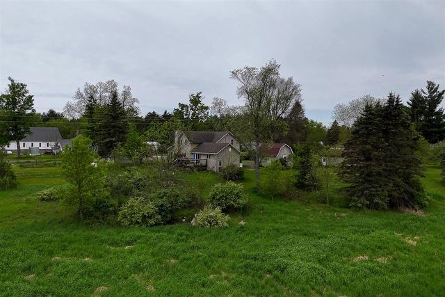 8332 5 Mile Road, Mecosta, MI 49332