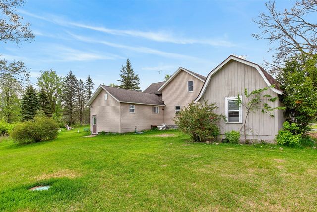 8332 5 Mile Road, Mecosta, MI 49332