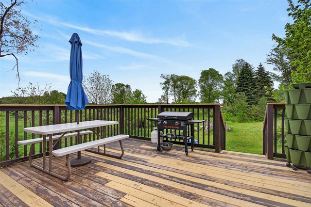 8332 5 Mile Road, Mecosta, MI 49332
