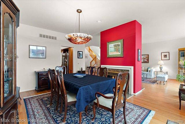 654 Deauville Lane Lane, Bloomfield Charter Township, MI 48304