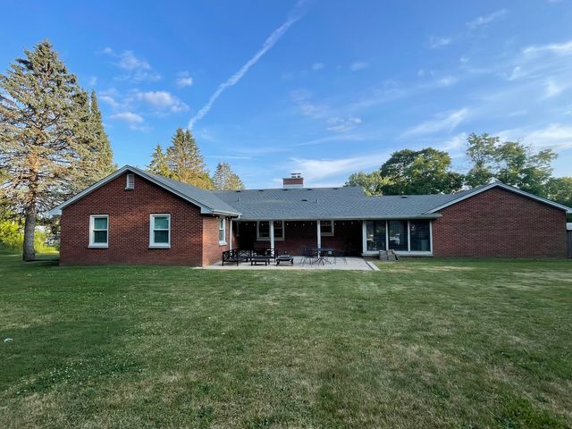 10738 9th Street, Winthrop Harbor, IL 60096