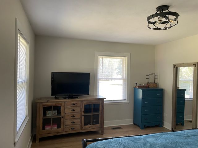 10738 9th Street, Winthrop Harbor, IL 60096