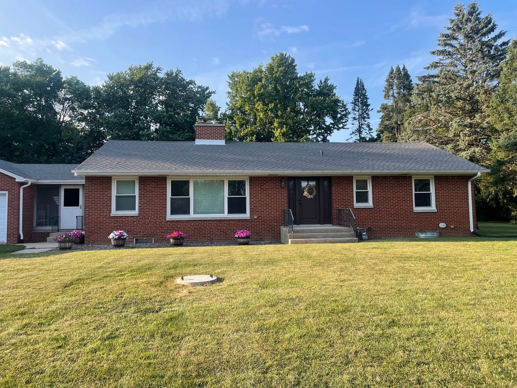 10738 9th Street, Winthrop Harbor, IL 60096