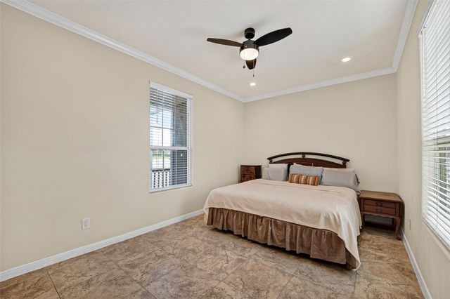 2734 Avenue D, Dickinson, TX 77539