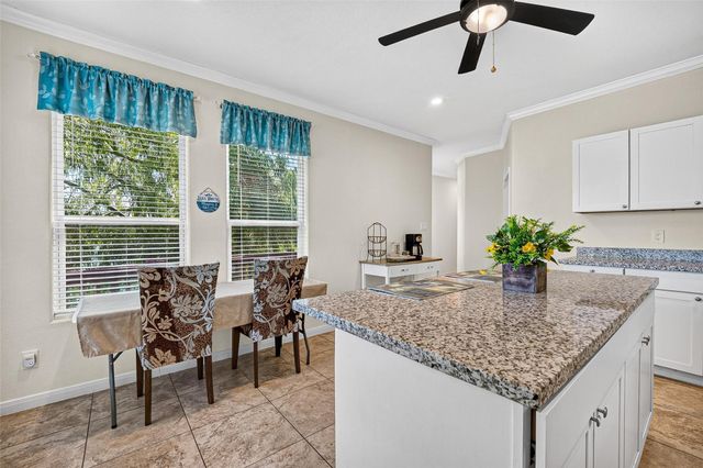 2734 Avenue D, Dickinson, TX 77539