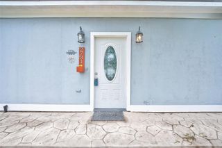 2734 Avenue D, Dickinson, TX 77539