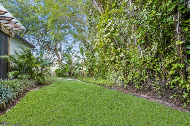 11707 Maidstone Drive, Wellington, FL 33414