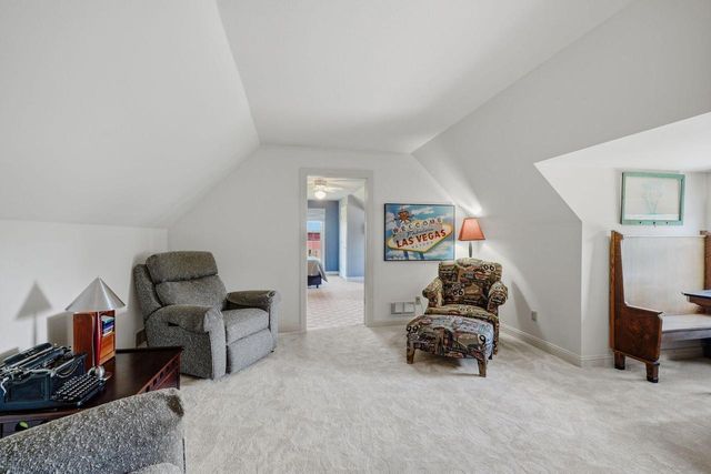 N76W36096 Saddlebrook LANE, Oconomowoc, WI 53066