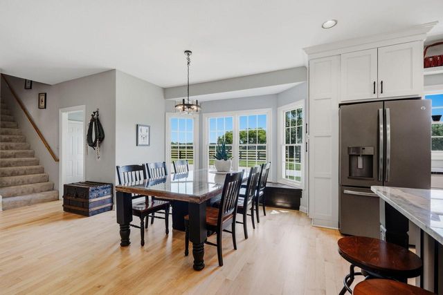 N76W36096 Saddlebrook LANE, Oconomowoc, WI 53066
