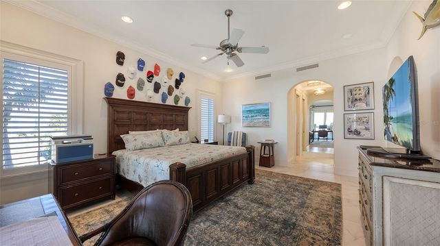 4995 GULF OF MEXICO DRIVE 500, Longboat Key, FL 34228