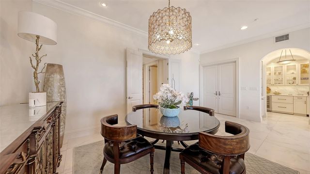 4995 GULF OF MEXICO DRIVE 500, Longboat Key, FL 34228